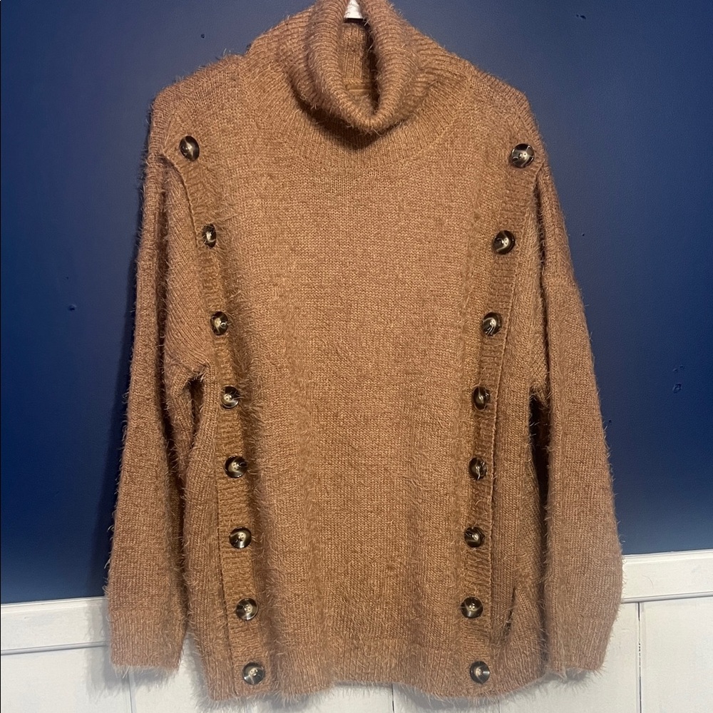 Pol Cozy super soft fuzzy tan /Brown Turtleneck Sweater L